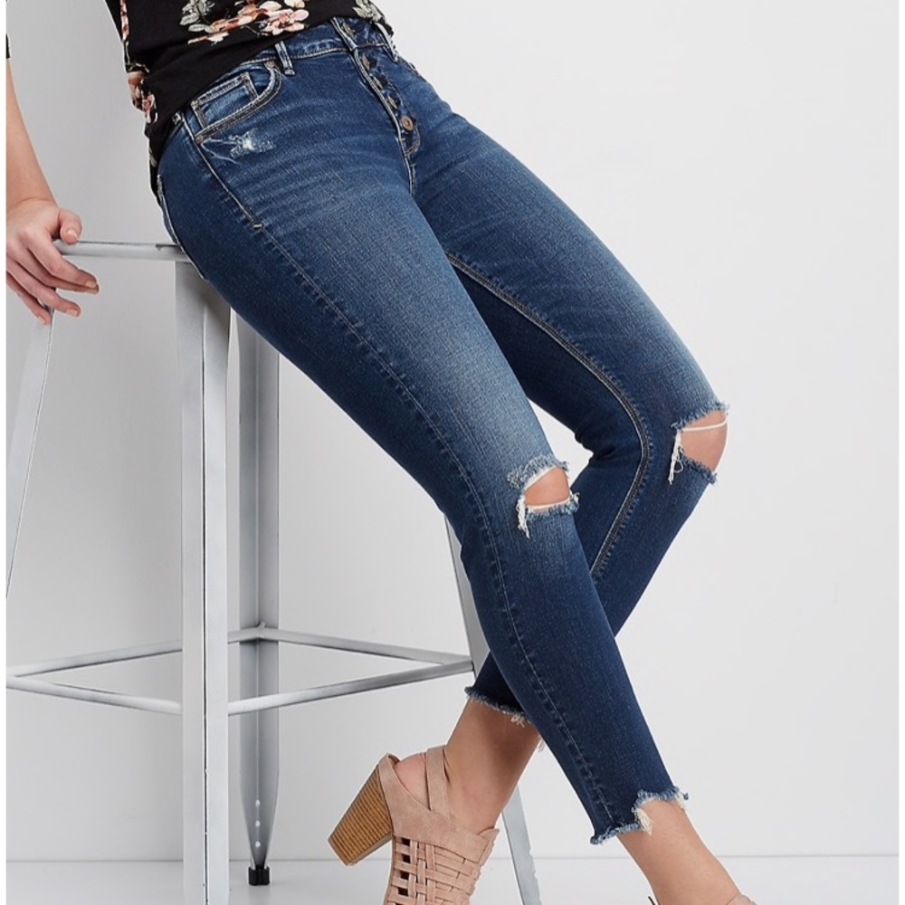 Silver Jeans Co. Mazy skinny crop. W33/L25